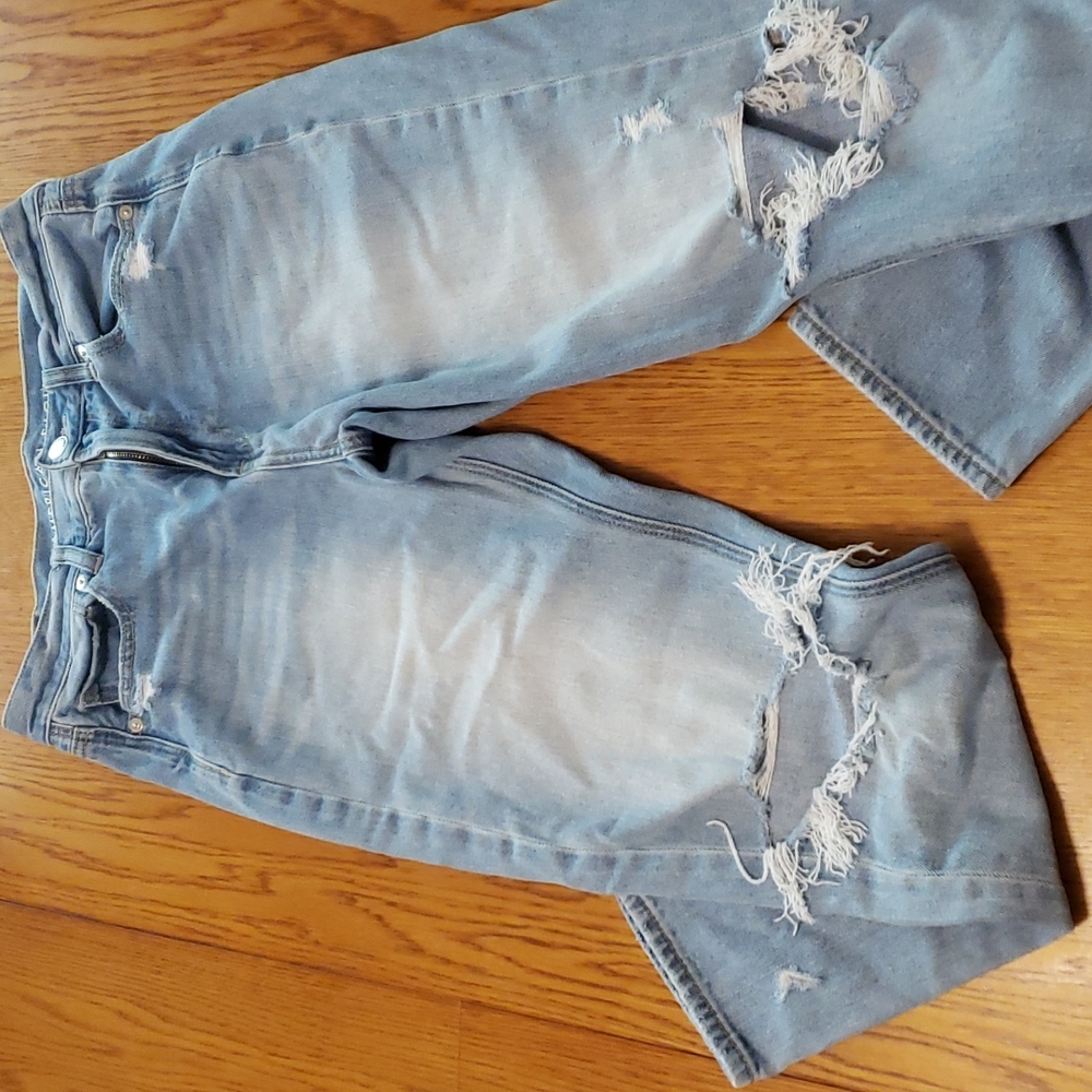 American Eagle Mom Jeans